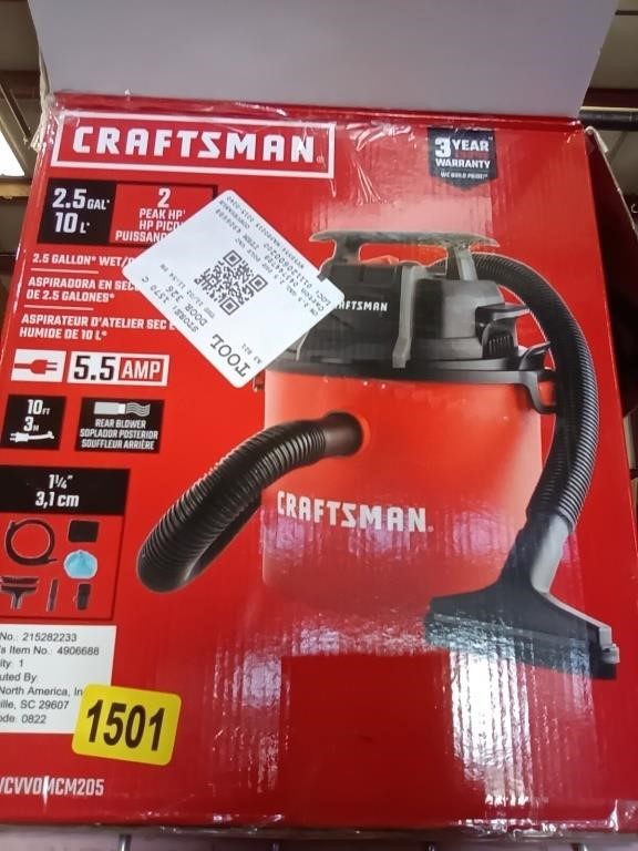 Craftsman 2.5 Gallon Wet And Dry Vacuum.