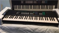 Yamaha Portatone PSR-32 Electronic Keyboard