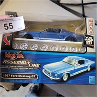 1967 FORD MUSTANG -MAISTO 1:24