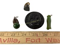Bakelite black & green jewelry brooch, pendants,