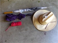 3 umbrellas & straw cowboy hat-Maverick 7 3/8