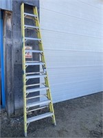 10' Featherlight Fiberglass Step Ladder