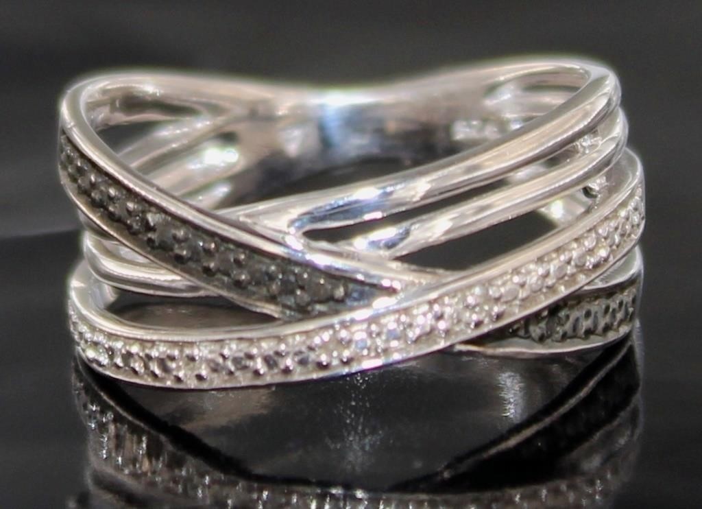 Quality Black & White Diamond Designer Ring