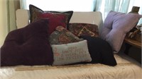 Quillo plus Decorative Pillows
