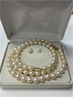 3 Piece Pearl Set- Necklace, Bracelet & Earrings