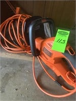 B/D 18" Electric Hedge Trimmer