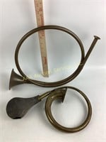 Brass horns - set of 2