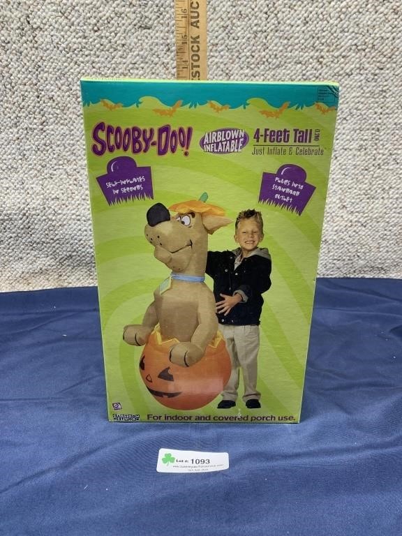 4’ inflatable Scooby -Doo