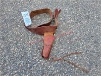 Western Leather Revolver Holster/