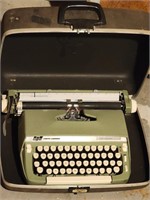Smith Corona Sterling 12 Typewriter in Case