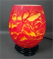 Fenton Kelsey "A Light in the Falls" Cameo Lamp