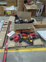 Skid lot of display miscellaneous nailers