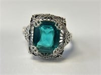 Art Deco 10K Green Gemstone Filigree Ring
