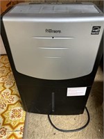 Dehumidifier with drain hose/tank option tested