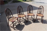 4 Windsor Chairs by American Chair Co Wisconsin
