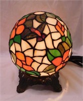 Metal decorator lamp w/ hummingbird ball shade,