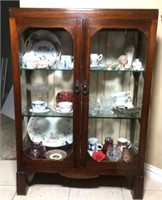 Display Case with Fixed Shelves