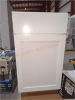 18"W×24"D×35"H White Base Cabinet