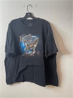 Lone Wolf Howling Graphic Shirt