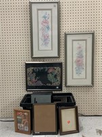 Wall Art Displays and Blank Picture Frames