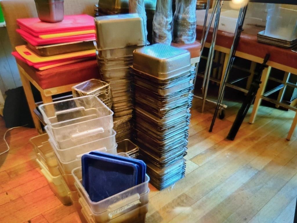 LOT OF PLASTIC PAILS WITH LIDS, SS INSERTS AND