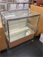 Glass front display cabinet. 36x36x20
