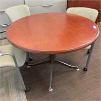 42" CIRCULAR MAHOGANY CON. TABLE