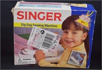 1993 Child's Singer Zig-Zag Sewing Machine