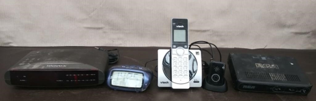 Box Magnavox Clock Radio, Equity VTech Phone, R