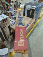 Bruce flooring 1 box