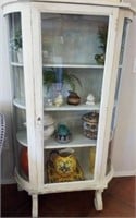 11 - CURIO DISPLAY CABINET (CONTENTS EXCLUDED)