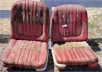 2 VTG RED SEATS