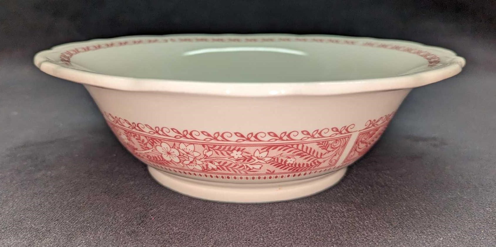 Syracuse Strawberry Hill Pink Round Vegetable Bowl