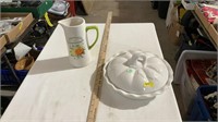 Decorative pie carrier, decorative pitcher