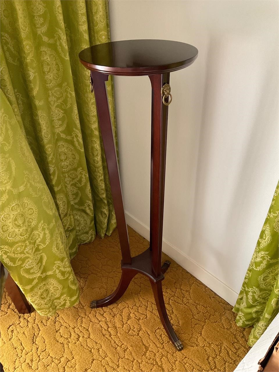 Regent Style Plant Stand