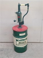 Quaker State Oil Can  with Bennett Pump.