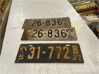 1927 1930 WI License Plates