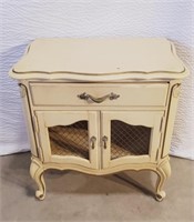 Broyhill Premier Side Table