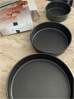 4-Miscellaneous Kitchen Ware 
2-Mainstays 6 Inch