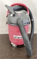 Central Machinery Wet Dry Vac 2.5 Gallon