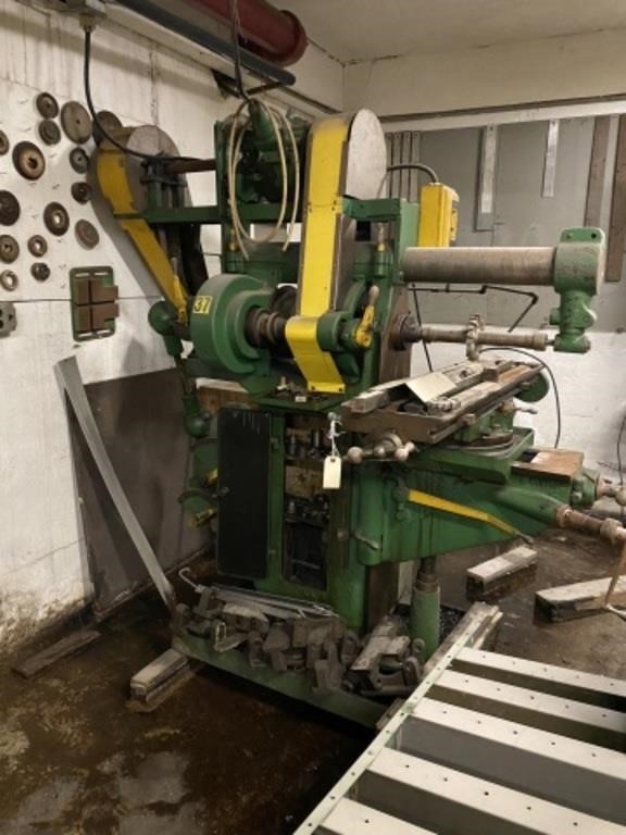 #3 Cincinnatti Milling Machine with Cutters