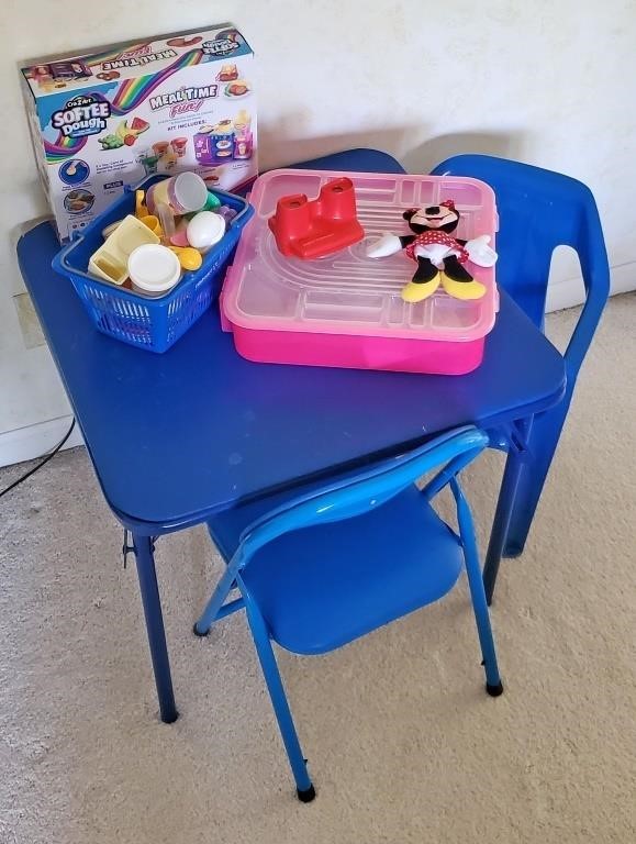 CHILDS FOLD UP TABLE CHAIR, PLAY TOYS, VIEWMASTER