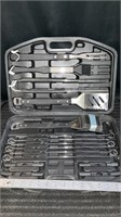 Grill set in hard case