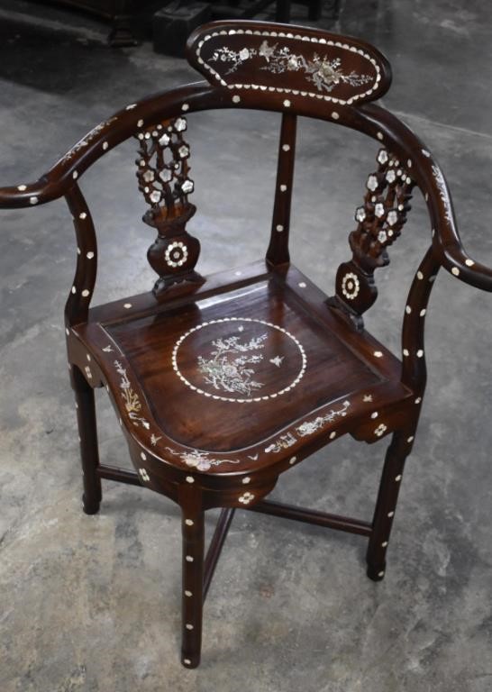 Chinese Carved Rosewood Corner Chair MOP Inlay