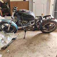 500 Honda Motorcycle In parts w Extra Parts