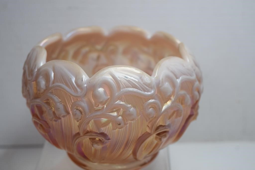 Fenton,Pink Carnival Opalescent Rose Bowl, Lilly