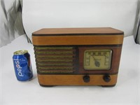 Ancien radio Addison