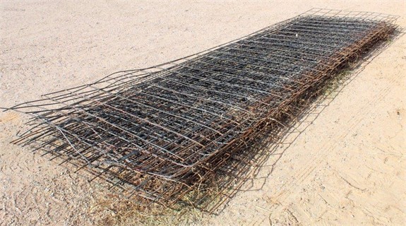 Approx 13 Wire Livestock Panels 16' x 4'