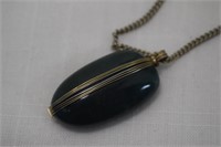 Kenneth Cole Reaction Necklace/Green Stone
