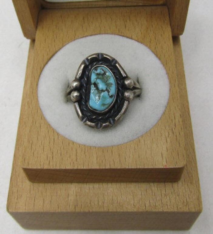 Vintage Sterling & Turquoise Ring SZ 8
